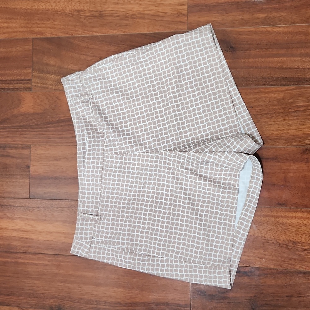 Spanx brand tan and white shorts